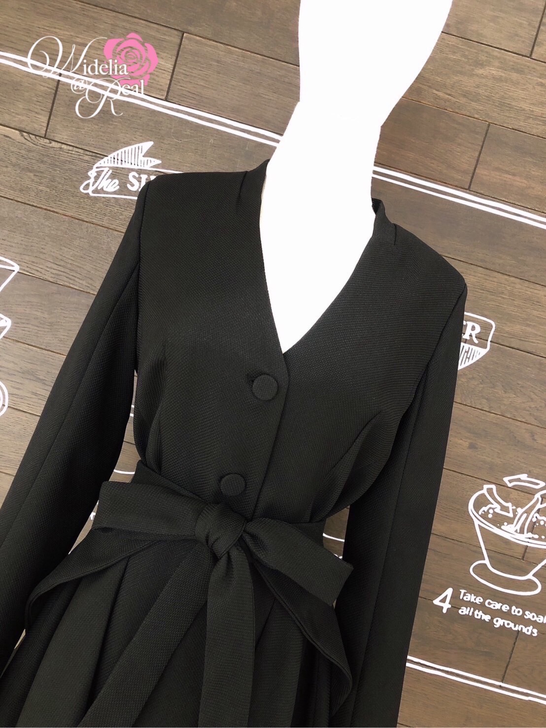 Korea Set เบเซอร์เดรสกับกระโปรงสั้น ตัวเดรสแขนยาว (ดำ)