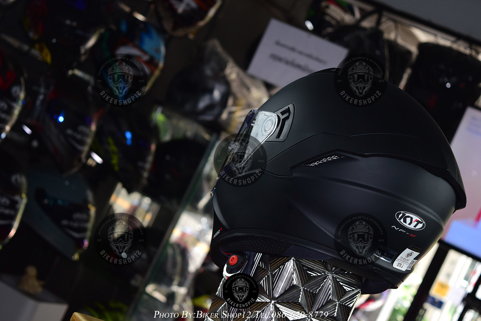 หมวกกันน็อค KYT สีดำด้าน (มีแว่น พับซ่อนได้)