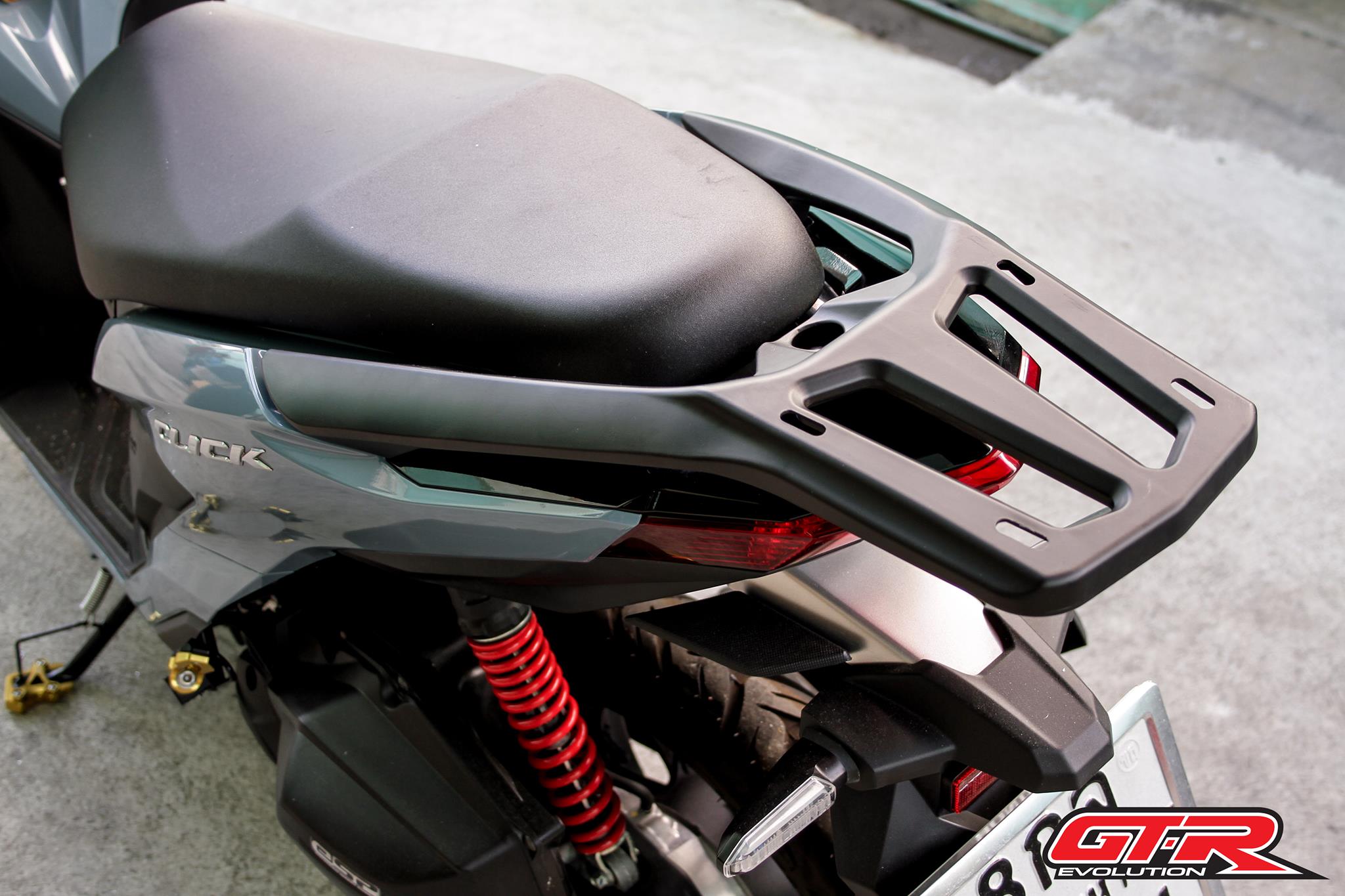 Rack แร็คท้ายเบาะรองกล่อง (มีเนียม) CLICK-125i/150i (ปี15-19) ดำ