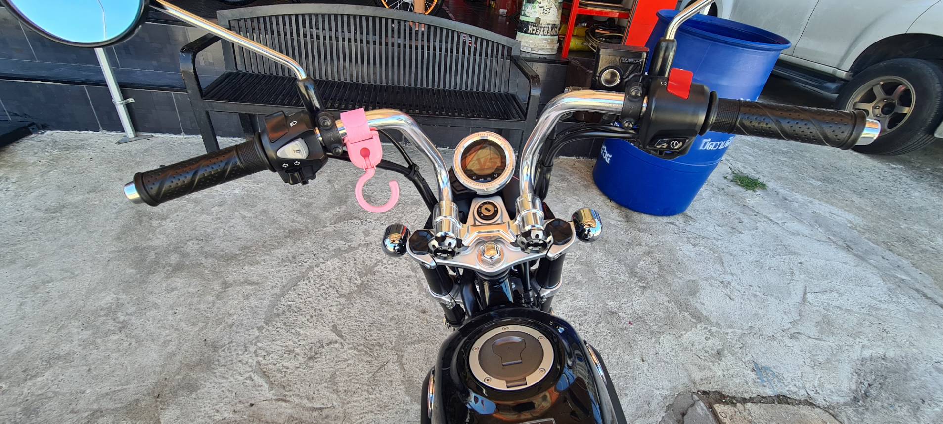 ที่แขวนของ PCX ADV รุ่นอื่นๆ ราคา 40 บาท