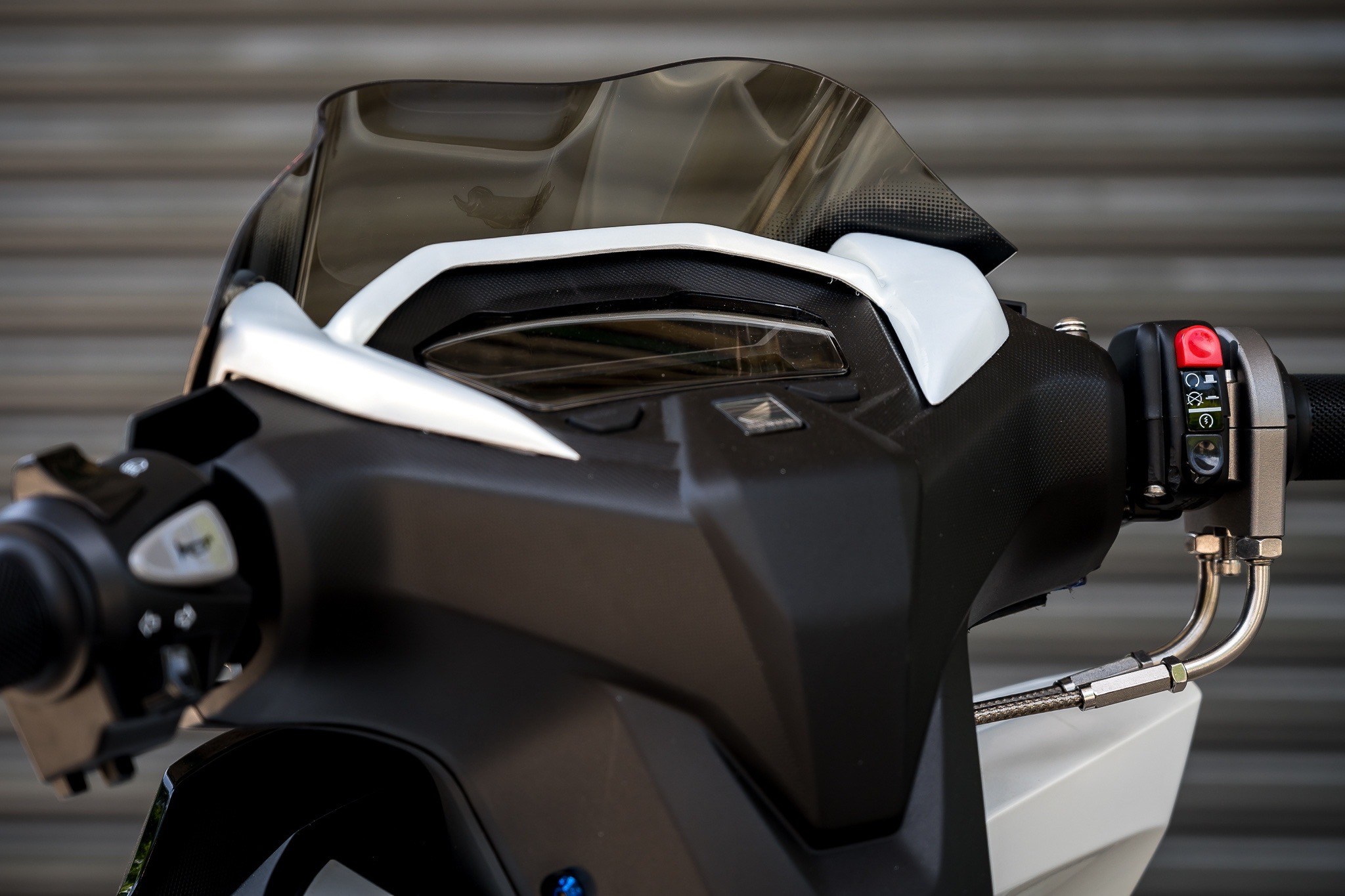 ชิวหน้า AsurA Click160 1200฿ (ใส , สีชาอ่อน )