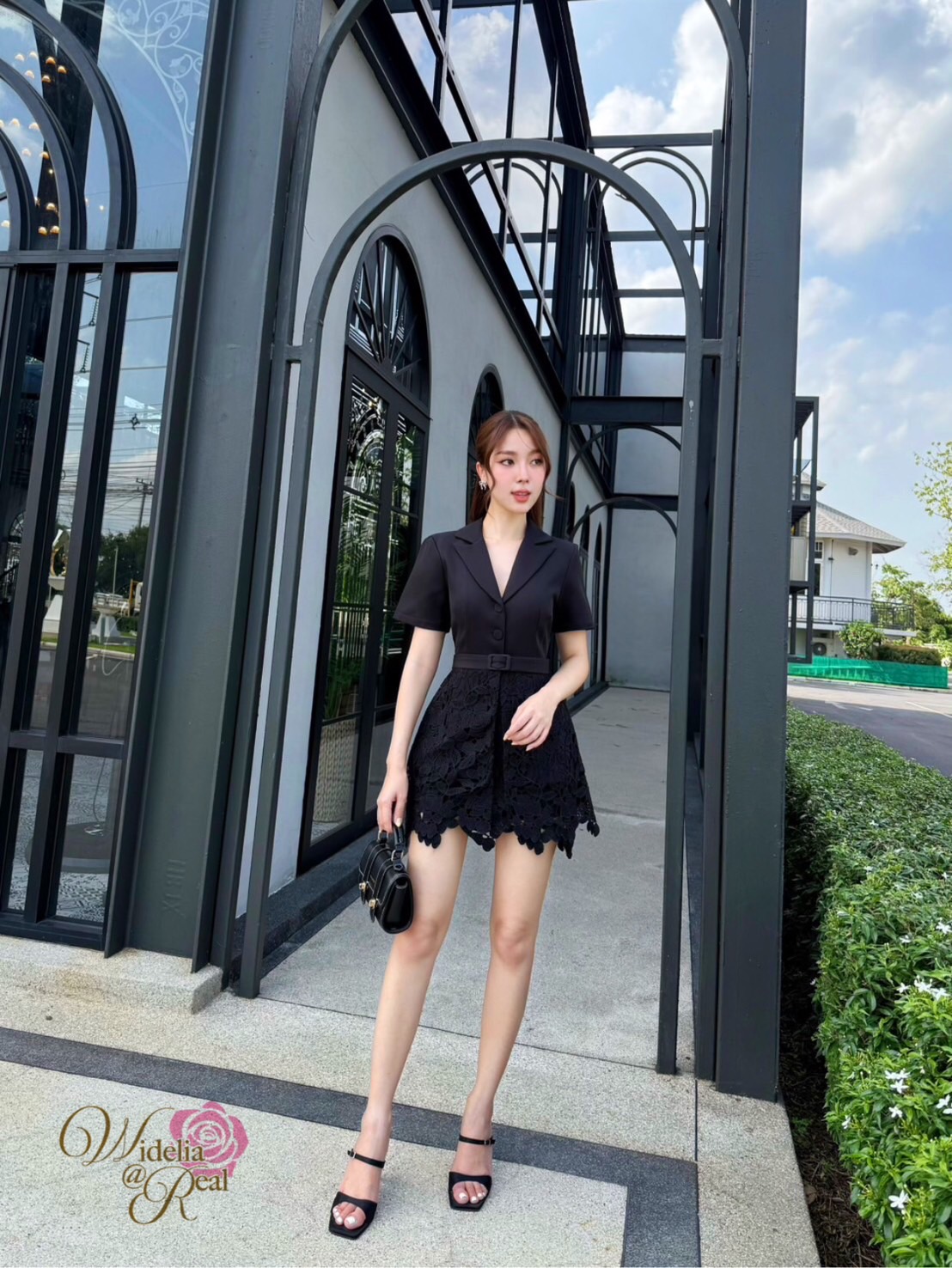 Korea Set 3ชิ้น เสื้อเบเซอร์ตัวยาว+กระโปรงสั้น+เข็มขัด 1 เส้น (ดำ)