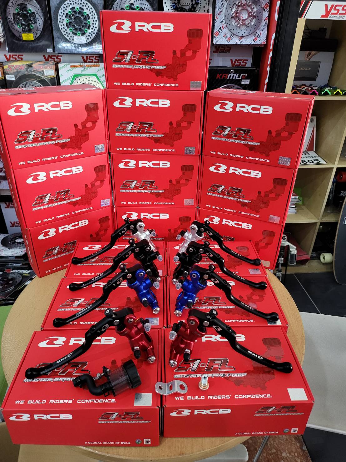 ปั๊มลอย S1-FL เบอร์14 ดำ - ซ้าย ขวา น้ำเงิน - ซ้าย ขวา แดง - ซ้าย ขวา เงิน - ซ้าย ขวา ราคา2500