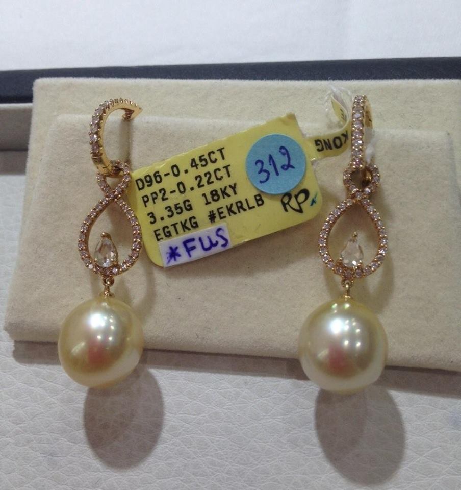ต่างหูไข่มุก south sea 10.5-11 มิล สีทอง ตัวเรือน 18k เพชรแท้ น้ำ 97-98 เกรด AAA