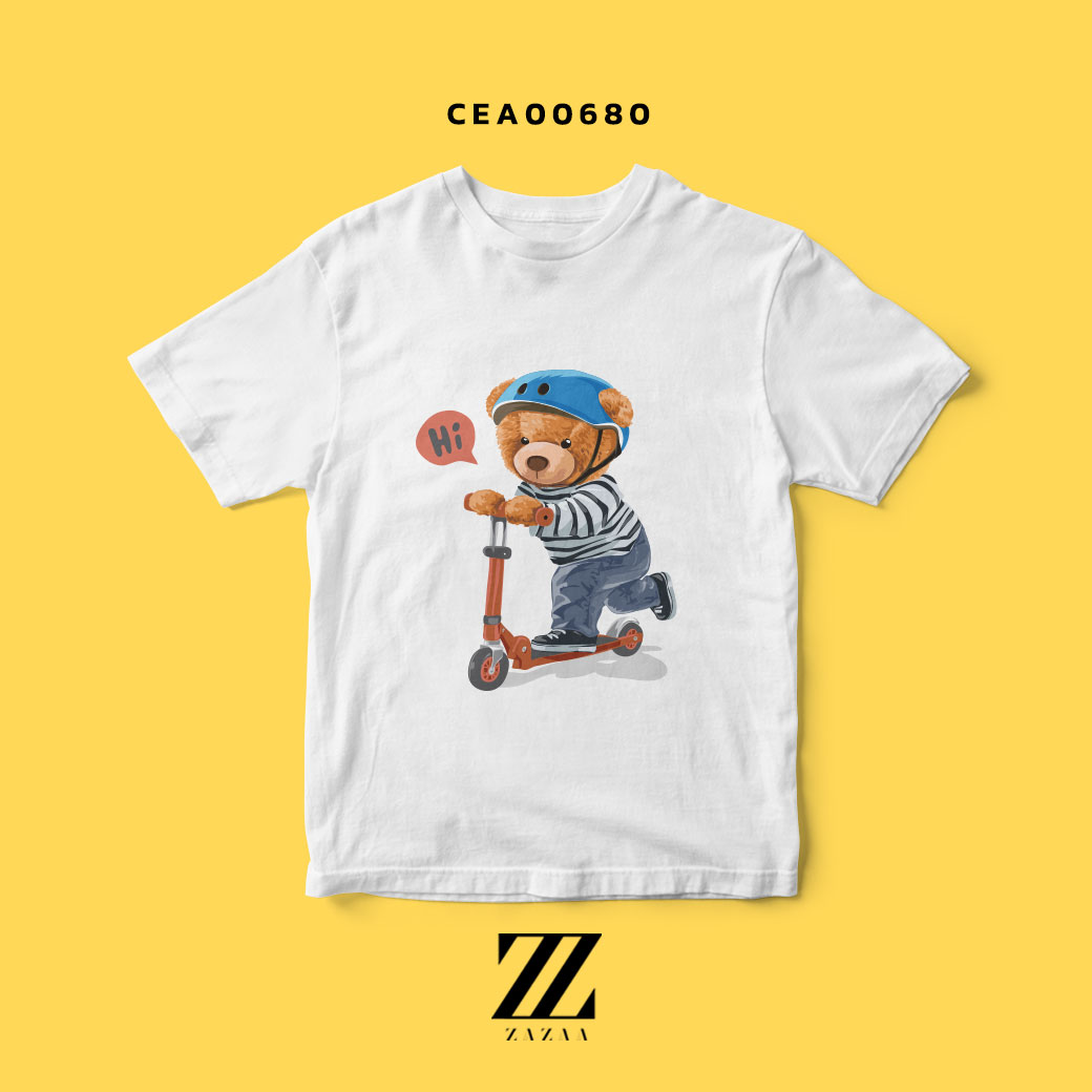 เสื้อยืด พิมพ์ลาย SCOOTER BEAR สีขาว รหัส CEA00680 #ZAZAA