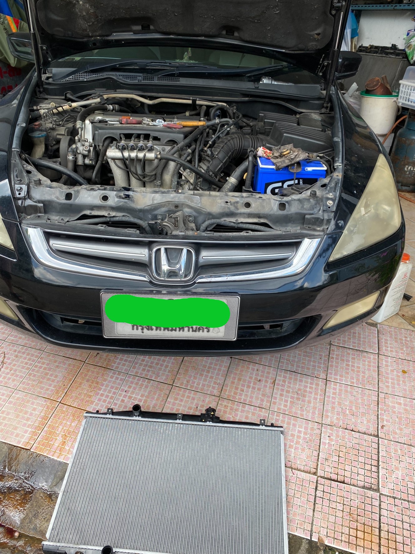 งานติดตั้งหม้อน้ำรถยนต์นอกสถานที่