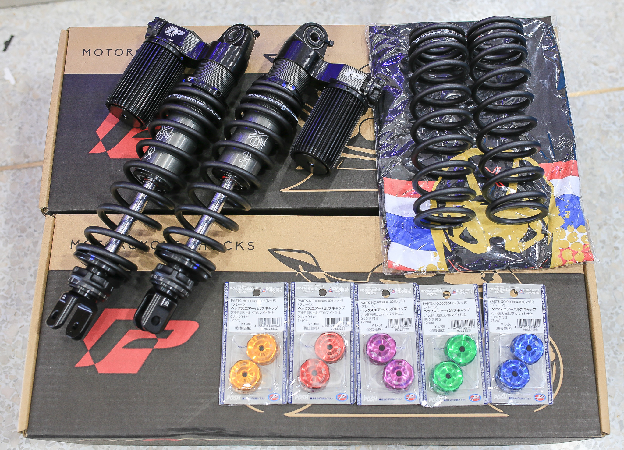 โช๊ค Profender YAMAHA X-MAX300 ความสูง350 MM ตัวโหลด330mm ราคา11900 สีแดง สีดำ ⚠⚠ โปรโมชั่น ⚠⚠ 🔥🔥 ราคา 11900 ฿ พร้อมของแถม เม็ดปรับคอมเพสชั่นแต่งราคา650 พร้อมเสื้อ Profender ลายใหม่ ฟรี!!! มีระบบผ่อน 0% 10 เดือน