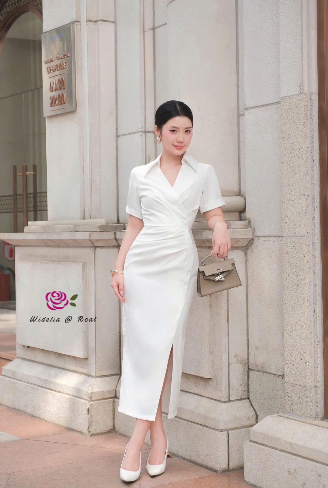 Korea Dress เดรสทรงเข้ารูปแต่งจีบย่น แต่งกระดุม คอวี