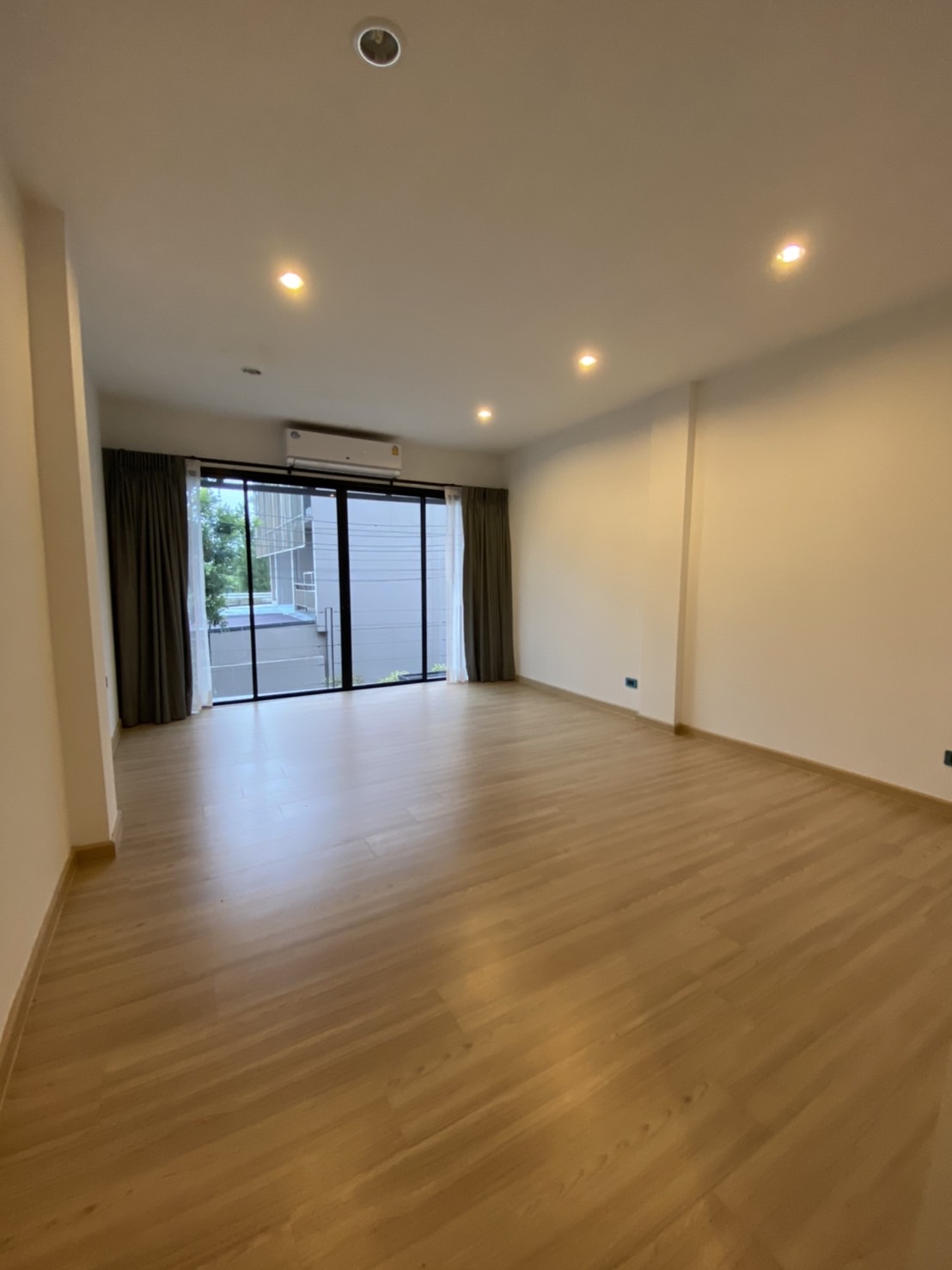 เฮ้าส์ นีช แจ้งวัฒนะ - HAUS NICHE CHAENGWATTANA