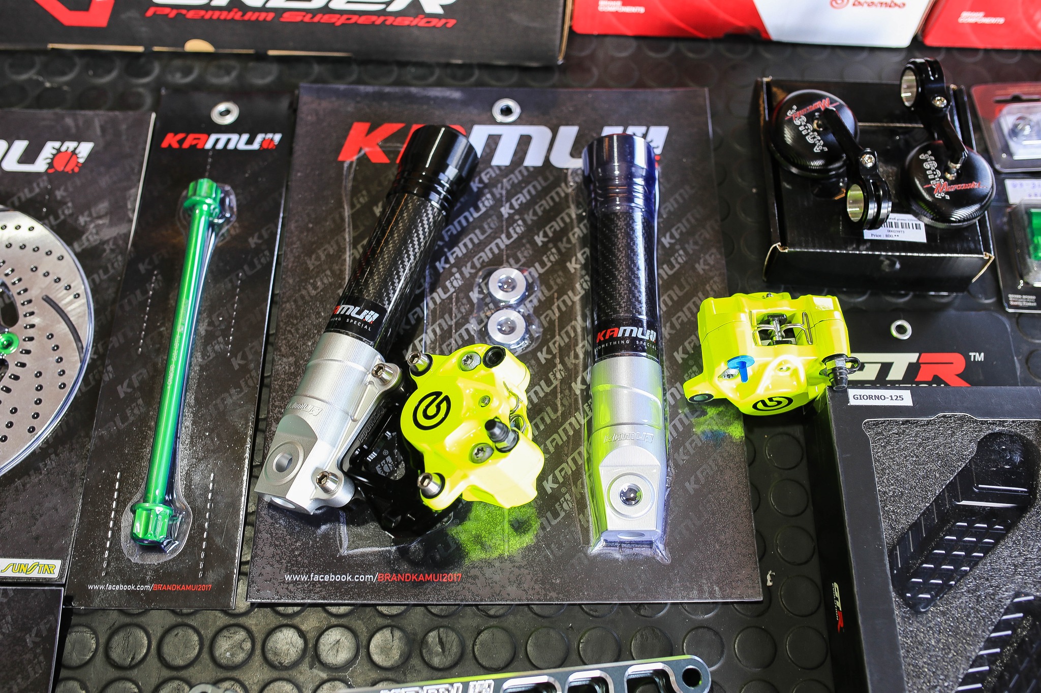 กระบอกโช้คแต่ง LEAD - Giorno รุ่น ZX-3D V.1 เคฟล่า พร้อมซีลแท้ !!!!!