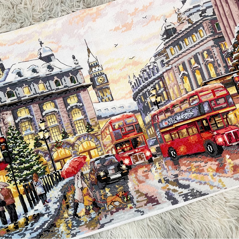 view-1106 *สินค้าหมด* ชุดปักครอสติช ลายเมืองลอนดอน (ผ้า14CTพิมพ์ลาย ปัก 2 เส้นเล็ก) ขนาด 54*41 ซม.ผ้าครอสติช 14CTพิมพ์ลายปักบนผ้า ไหมคอตตอน 37 สี ผังลาย เข็ม