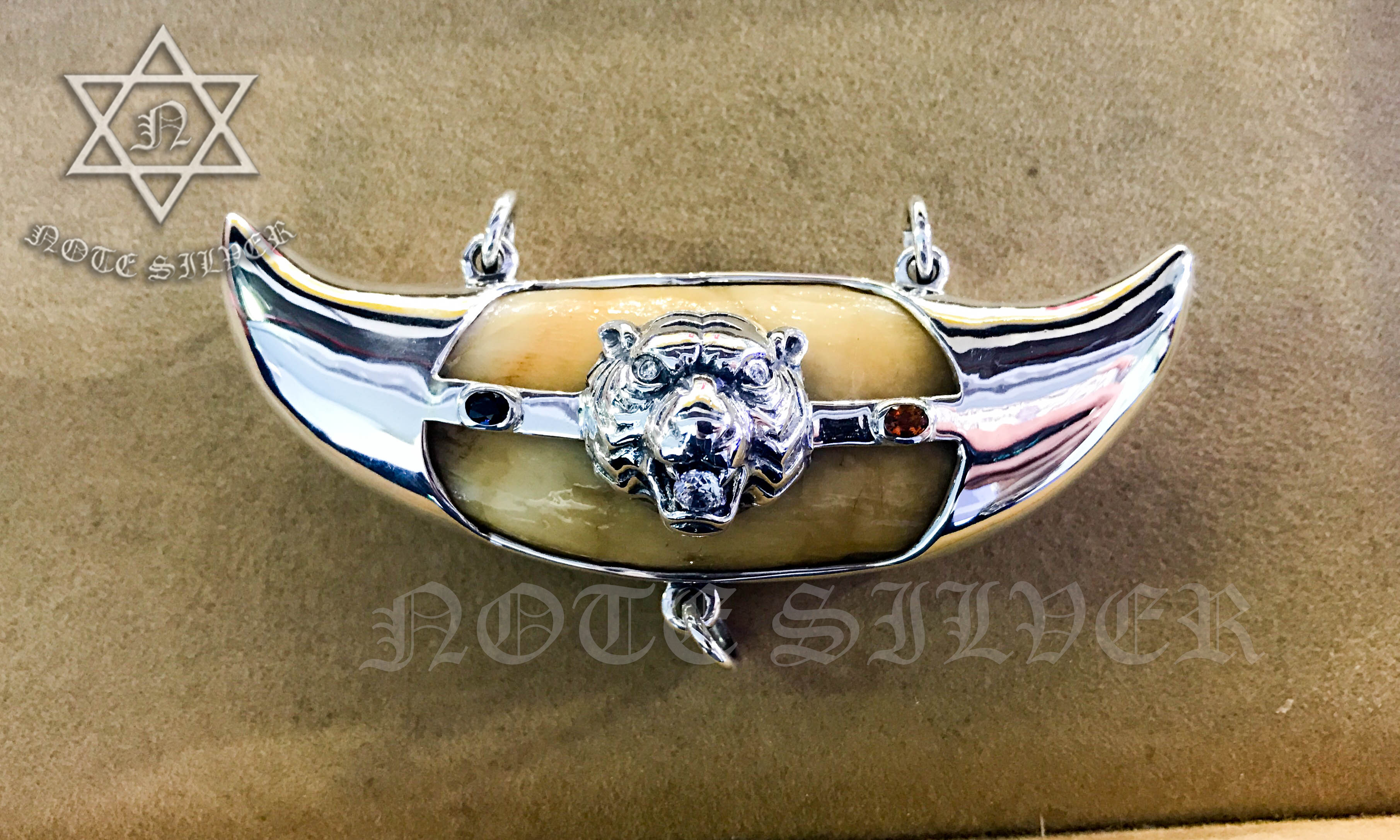กรอบเขี้ยวเสื้อ กรอบเงินแท้ Sterling Silver 925 NSSV2509