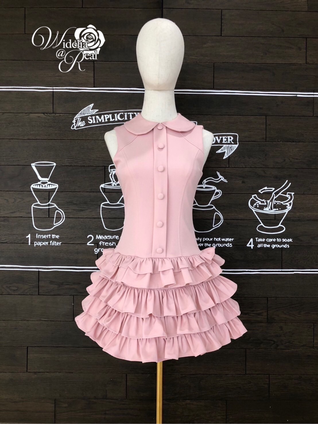 Korea Dress เดรสแขนกุด คอบัว ซิปหลัง แต่งกระดุมหน้า