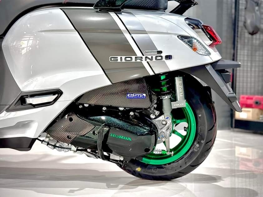 โช๊ค OKD รุ่น Flipz II แบบมีซับแท้งค์ใส่ Honda Giorno+ และ Honda Lead