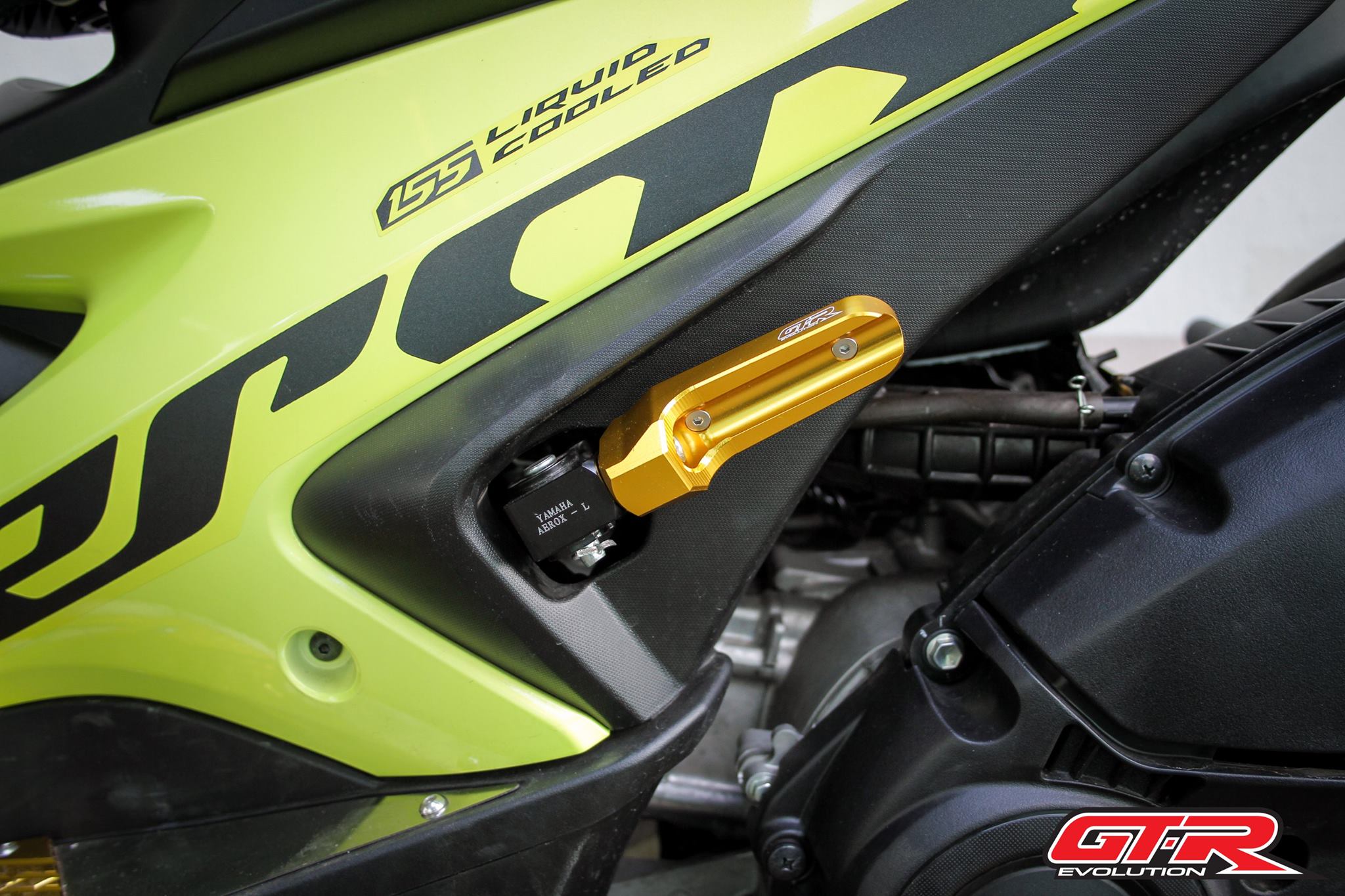 พักเท้าหลัง CNC 2 ชิ้น GTR AEROX