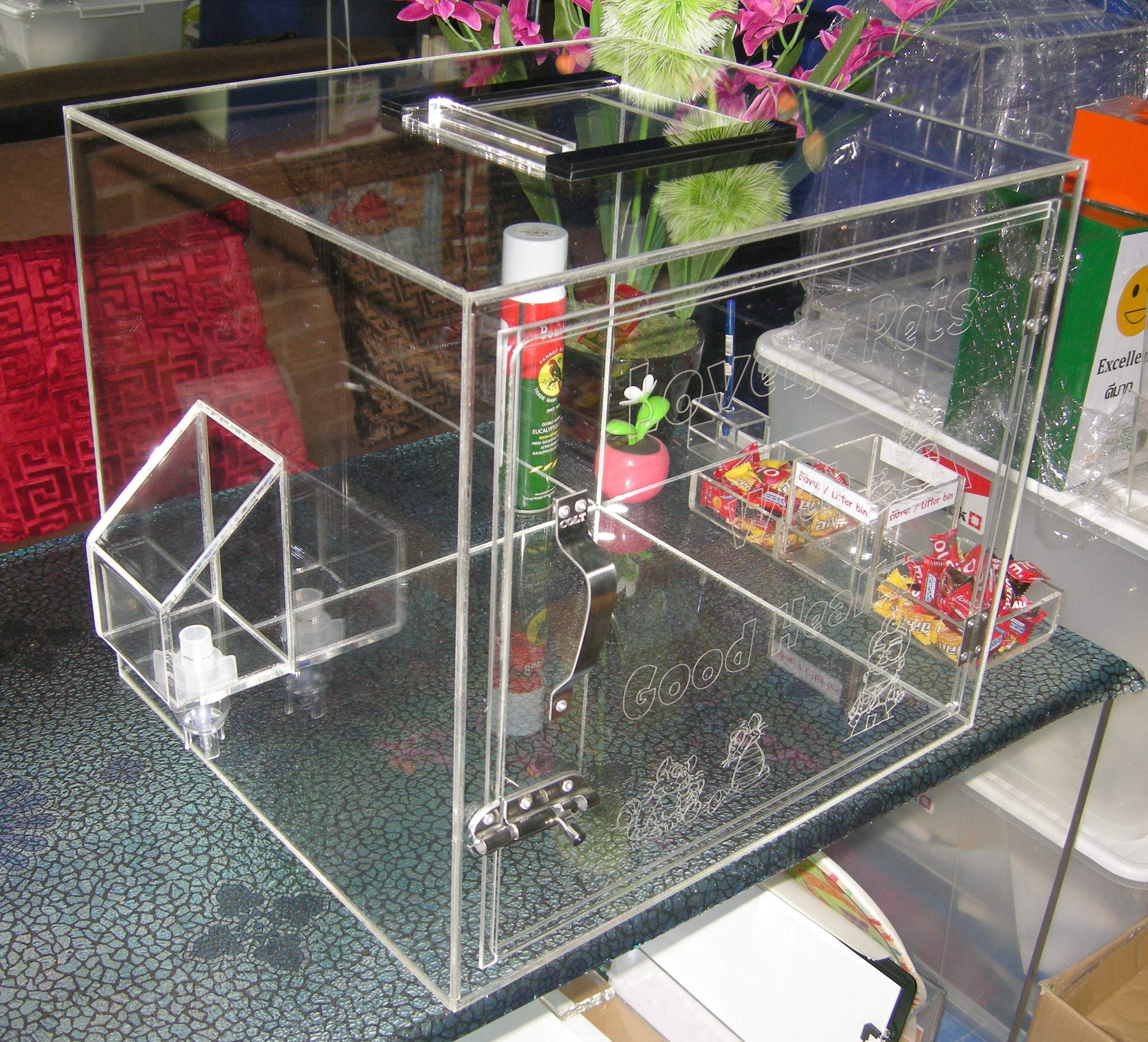 ตู้ให้ ออกซิเจน สัตว์เลี้ยงขนาดกลาง เป็นอะครีลิคใส หนา 4.76 มม.