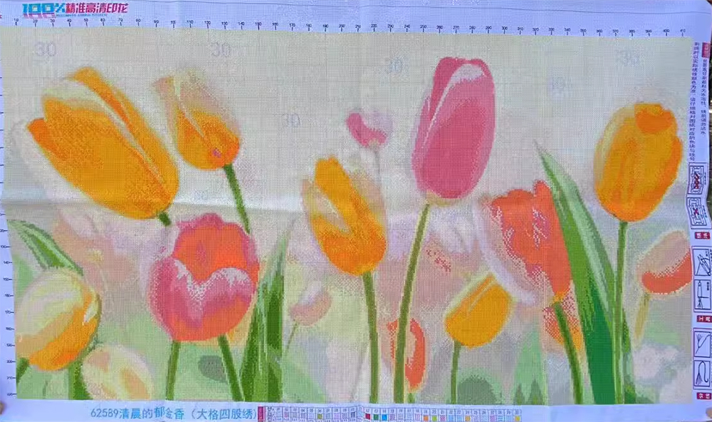 tulip-1011 *พร้อมส่ง* ชุดปักครอสติช ลายทุ่งทิวลิป (ปักเต็มผืนผ้า ไม่มีเดินเส้น ผ้า11CTพิมพ์ลาย ปัก 3 เส้นเล็ก) ขนาด 105*61 ซม.ผ้าครอสติช 11CTพิมพ์ลายปักบนผ้า ไหมคอตตอน 38 สี ผังลาย เข็ม