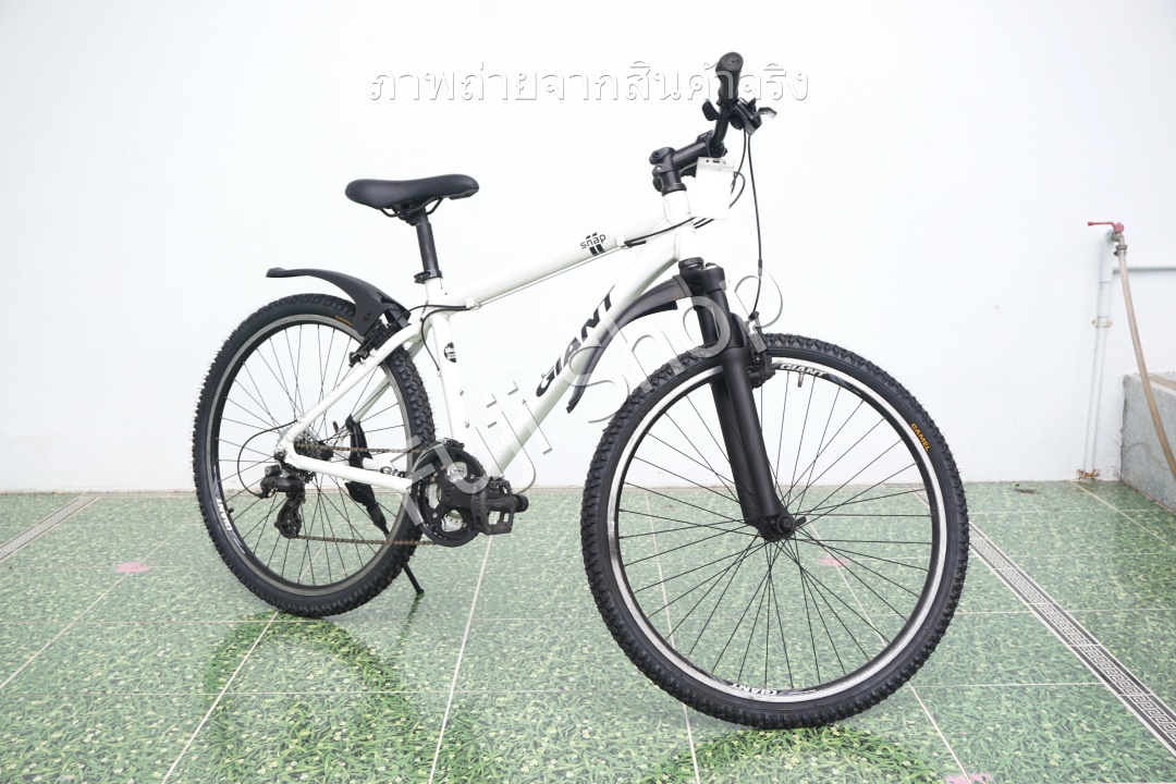 จักรยานเสือภูเขาญี่ปุ่น- ล้อ 26 นิ้ว - มีเกียร์ - มีโช๊ค - อลูมิเนียม - Giant Snap - สีขาว [จักรยานมือสอง]