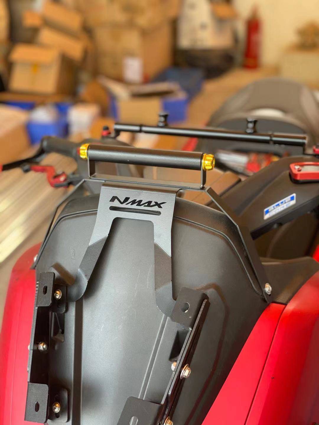 บาร์จับ GPS N-max2020-21