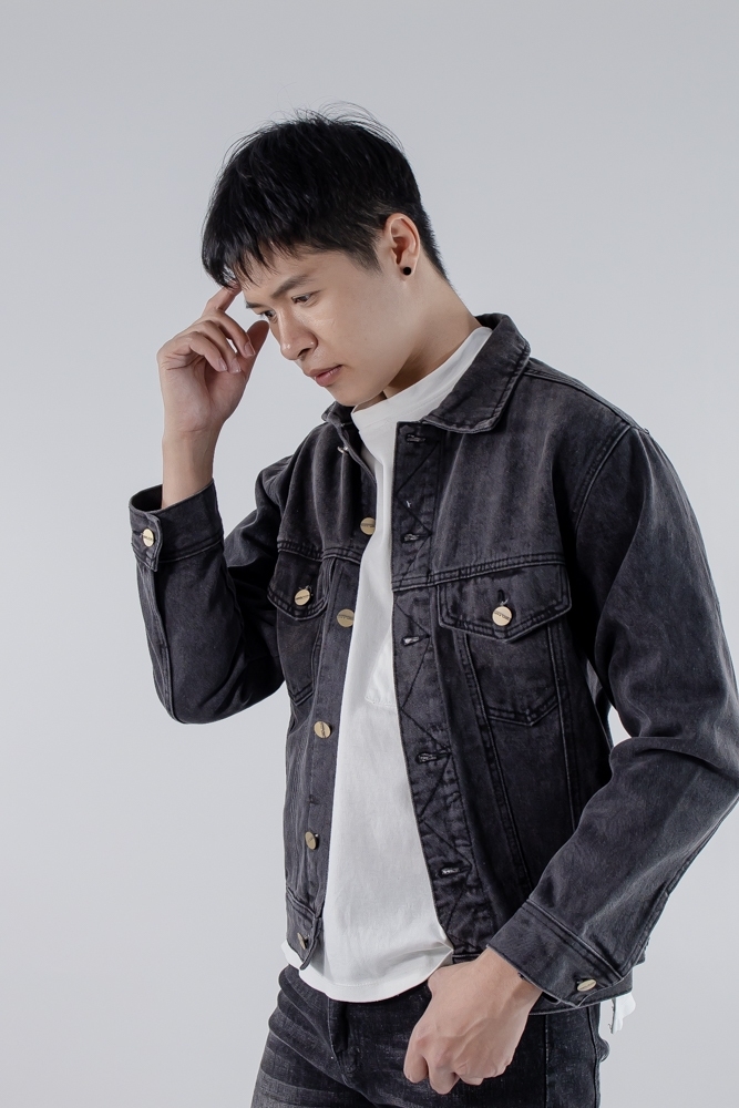 เสื้อยีนส์แจ๊กเก็ต แขนยาวผู้ชาย