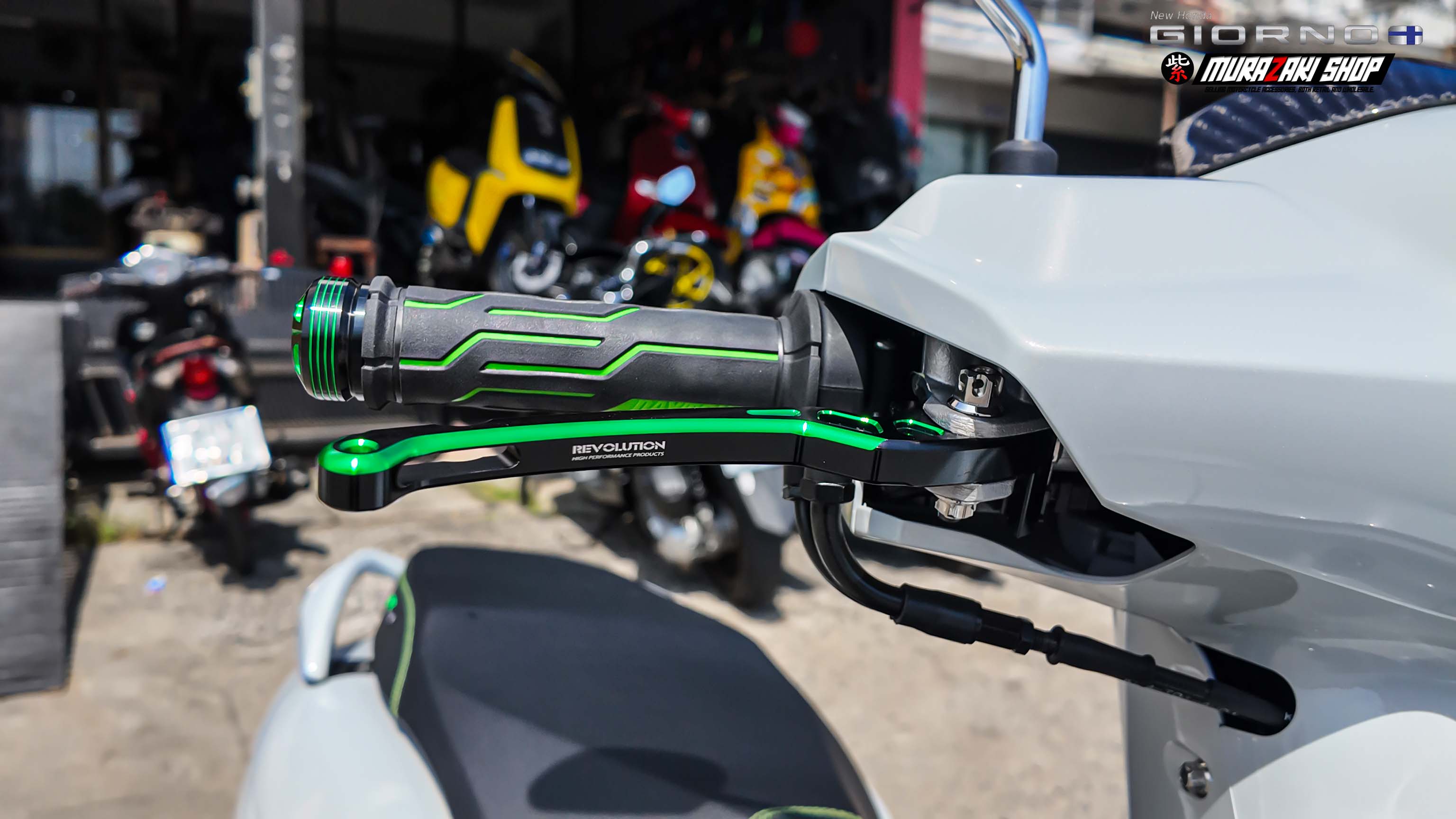 มือเบรค REVOLUTION/CNC ทูโทน GIORNO125 [ CBS/ABS ]