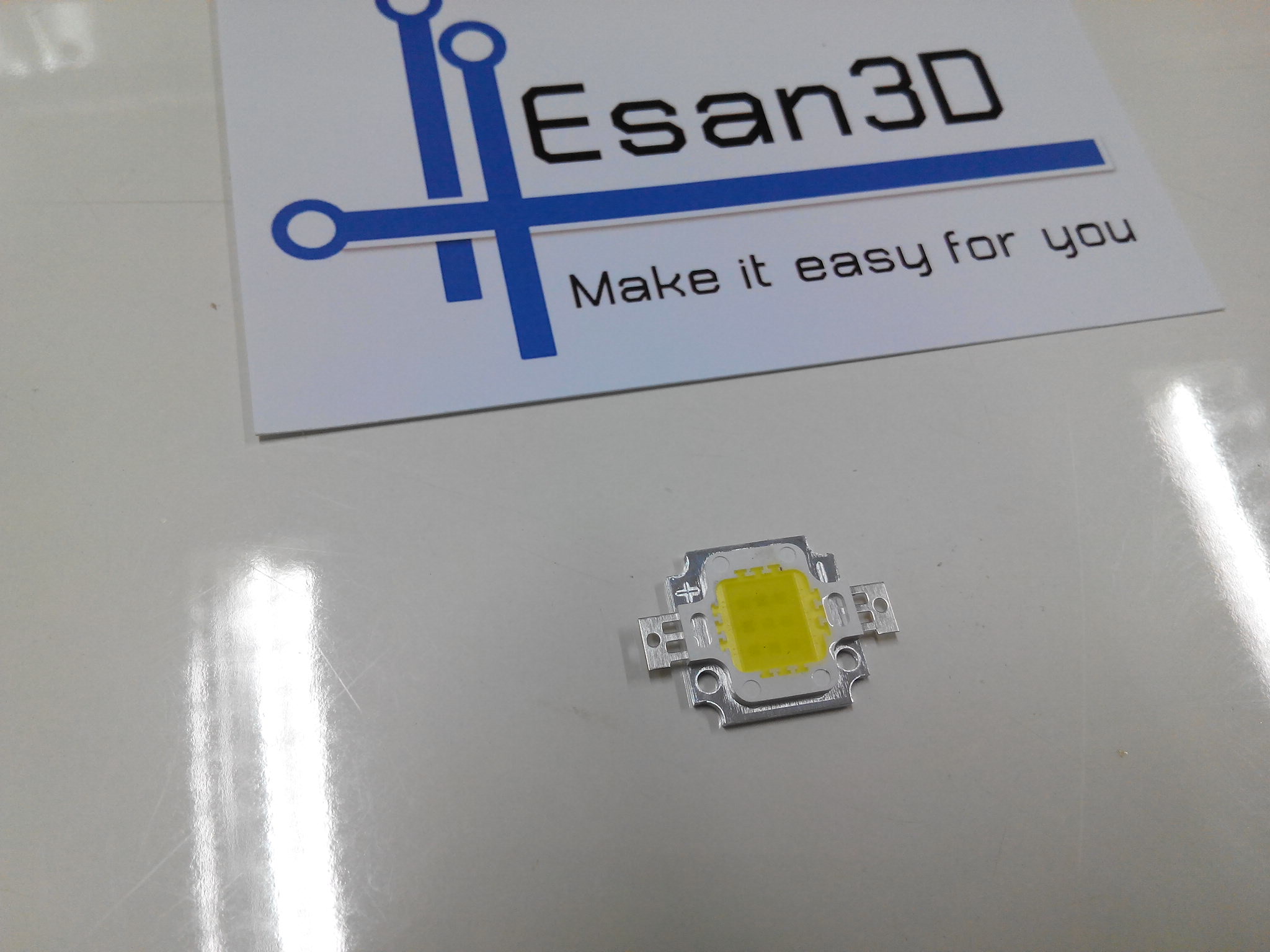 10W High power LED แสงขาว 900mA แรงดัน 9 -12V อัตราความสว่าง 800-900LM