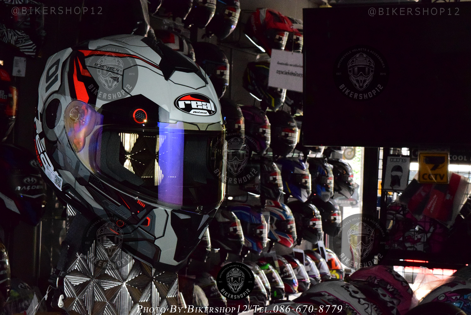 หมวกกันน็อค REAL รุ่น Falcon ลาย Robotech สี ดำ-เทา