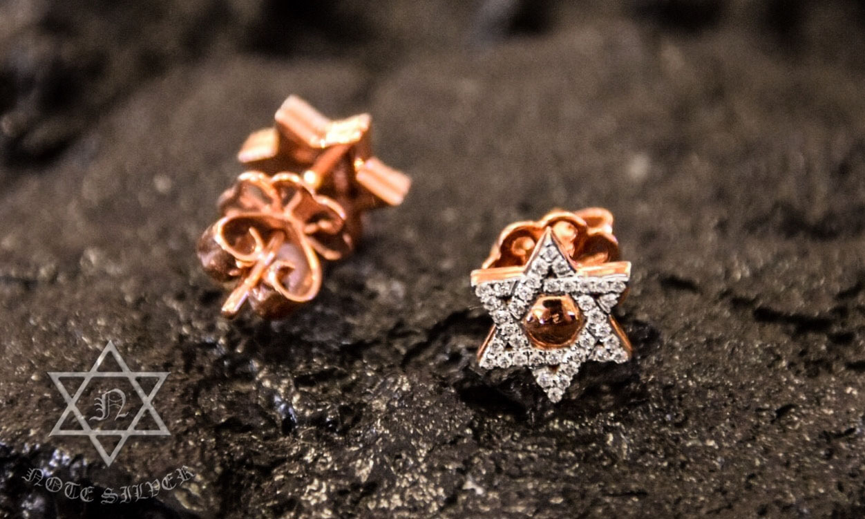 ต่างหูพิ้งโกลแท้ ฝังเพชรแท้รอบดาว Star of David earrings in 18k with Diamond. NSPG1057