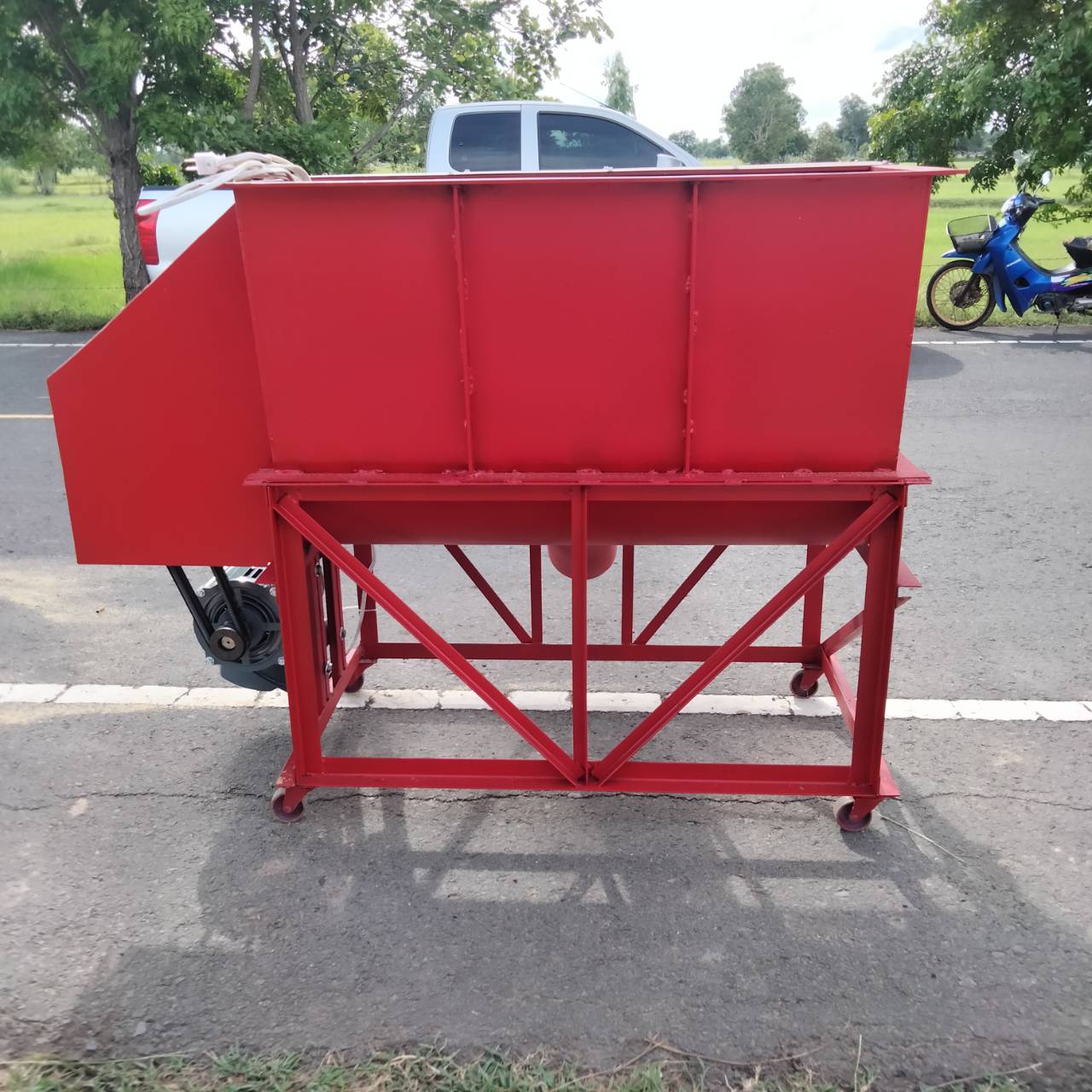 รุ่นใหม่ เครื่อง ผสม อาหารสัตว์ ผสมปุ๋ย เครื่องเปล่า 100-150 กิโล ราคา 24,500 บาทถูกสุดในตลาด