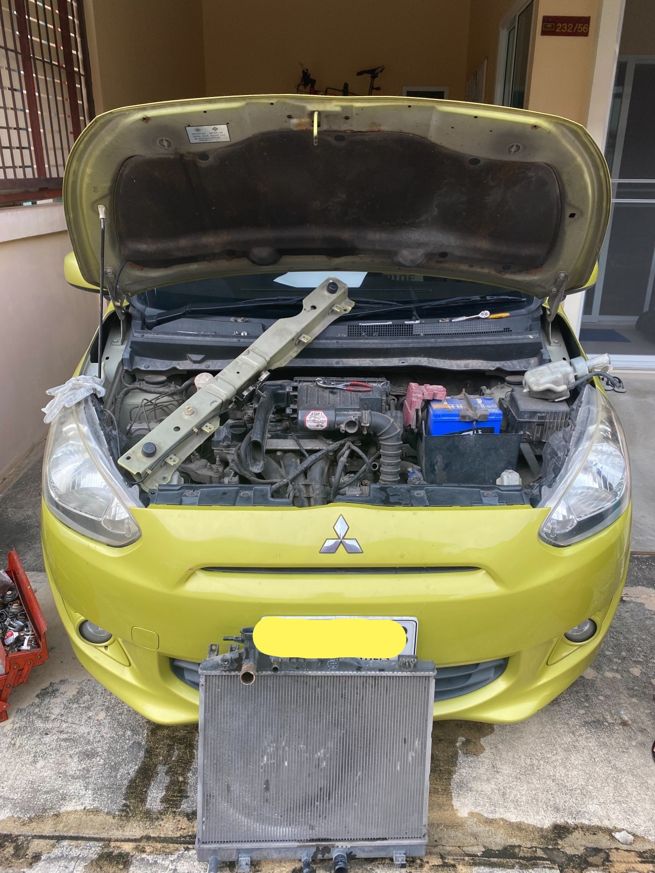 งานติดตั้งหม้อน้ำรถยนต์นอกสถานที่่