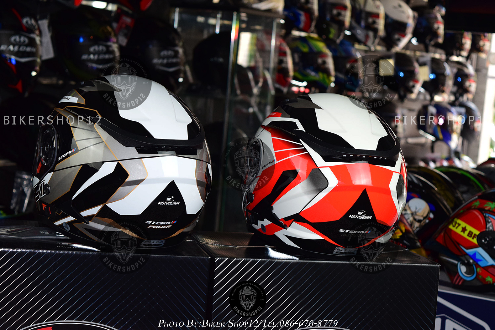 หมวกกันน็อคReal รุ่น Storm Power สี ดำ-ขาว