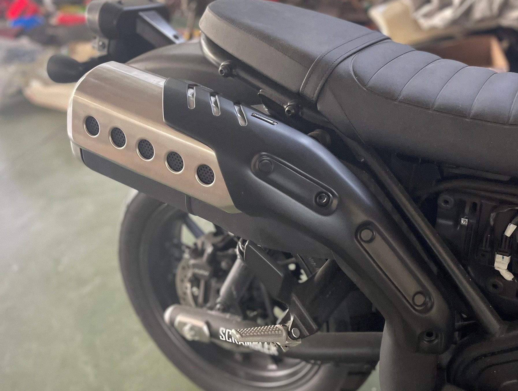 การ์ดกันร้อนท่อ Motolord Exhaust geat protector CL300 // CL500 -สีดำ 1650 -ลายเคฟล่า 1900