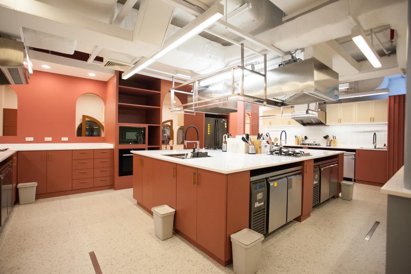 ตู้แช่เย็นสเตนเลส ชนิดเคาท์เตอร์ 2 ประตู รุ่น ALASKA PCR-127