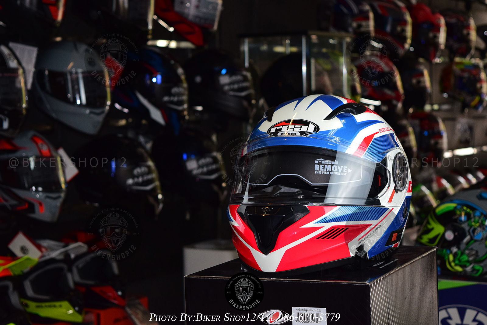 หมวกกันน็อคReal รุ่น Storm Eagle สี white-blue-red