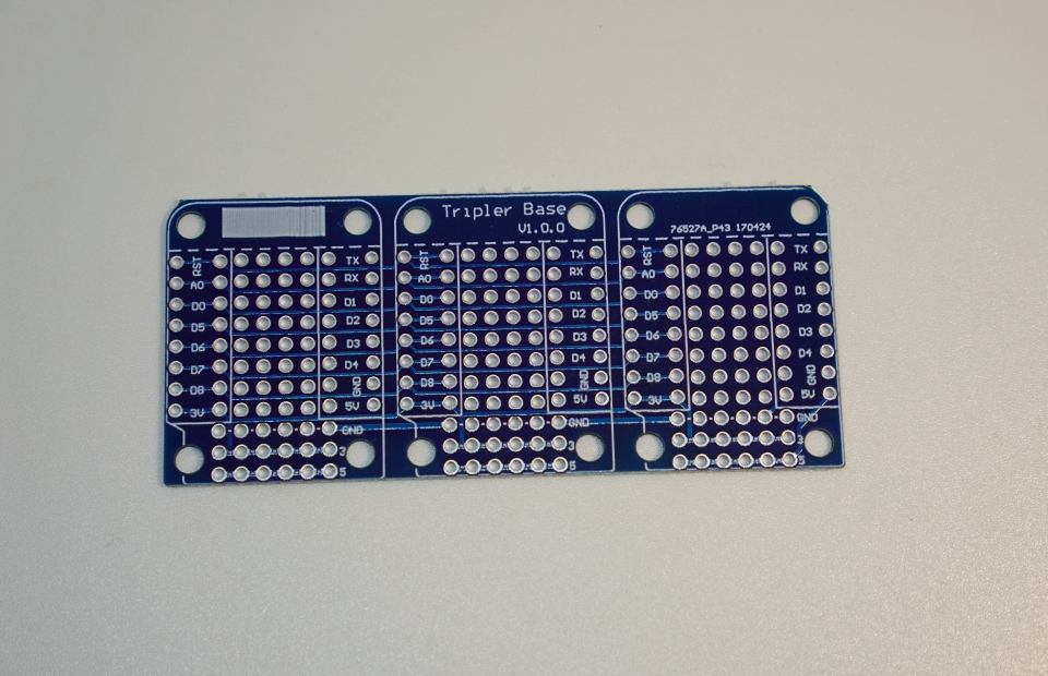 Wemos D1 – Tripler Base shield