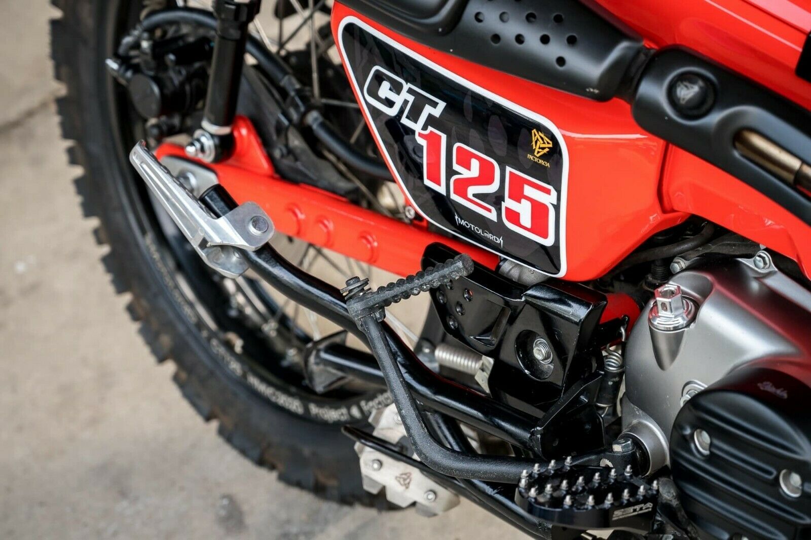 พักเท้าหลัง motolord ct125 ราคา3090