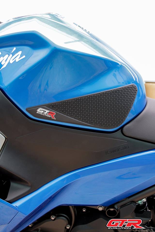 แผ่นกันลื่นข้างถัง GTR NINJA-400 (BB) ราคา550