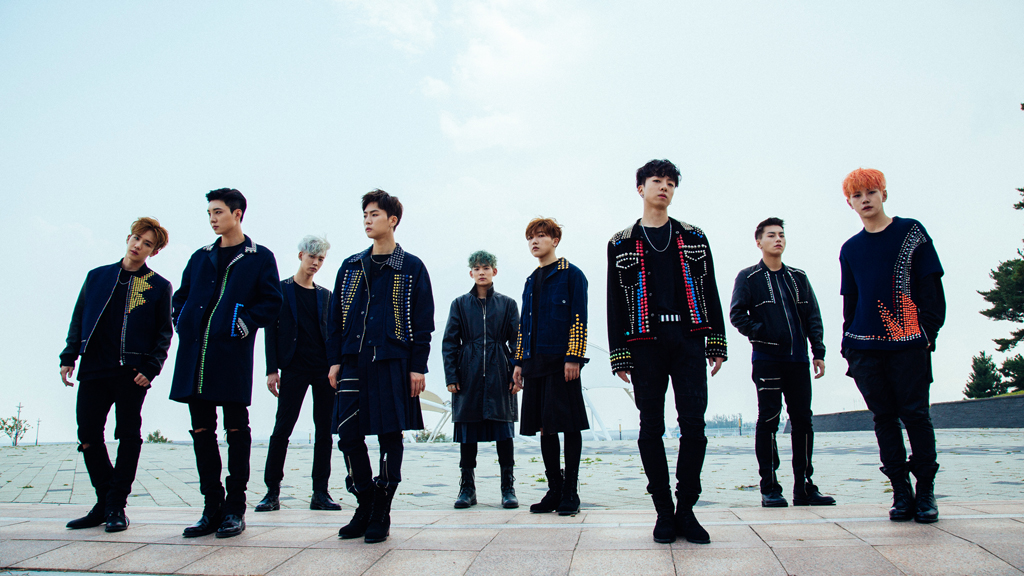 [PRE-ORDER] {อัลบั้มไซน์ทั้งวง} TOPPDOGG - 1st Album "FIRST STREET"