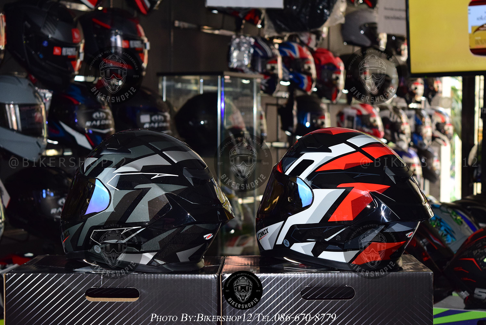 หมวกกันน็อคReal รุ่น FINNIX AWALON สี black-red-white