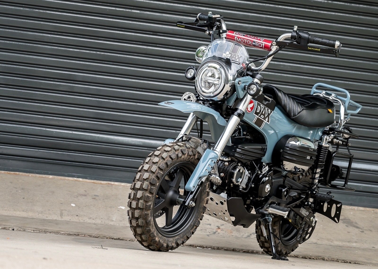 อกล่าง-กันแคร้ง Dax125 MotolordD Dax125 3600฿ สีเทา แดง ดำ บรอนด์