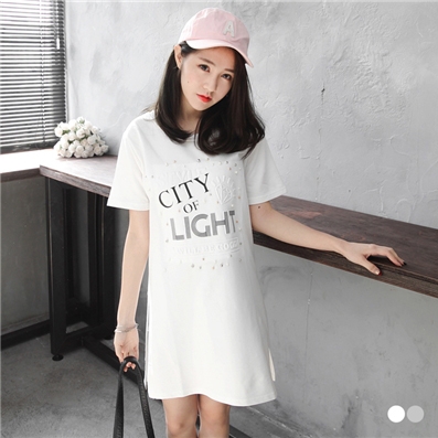 (พร้อมส่ง)เสื้อยืดตัวยาว/เดรส ผ้า Cotton เนื้อหนา ปั้มลายนูนและประดับมุก คอกลม สีขาว (XL)