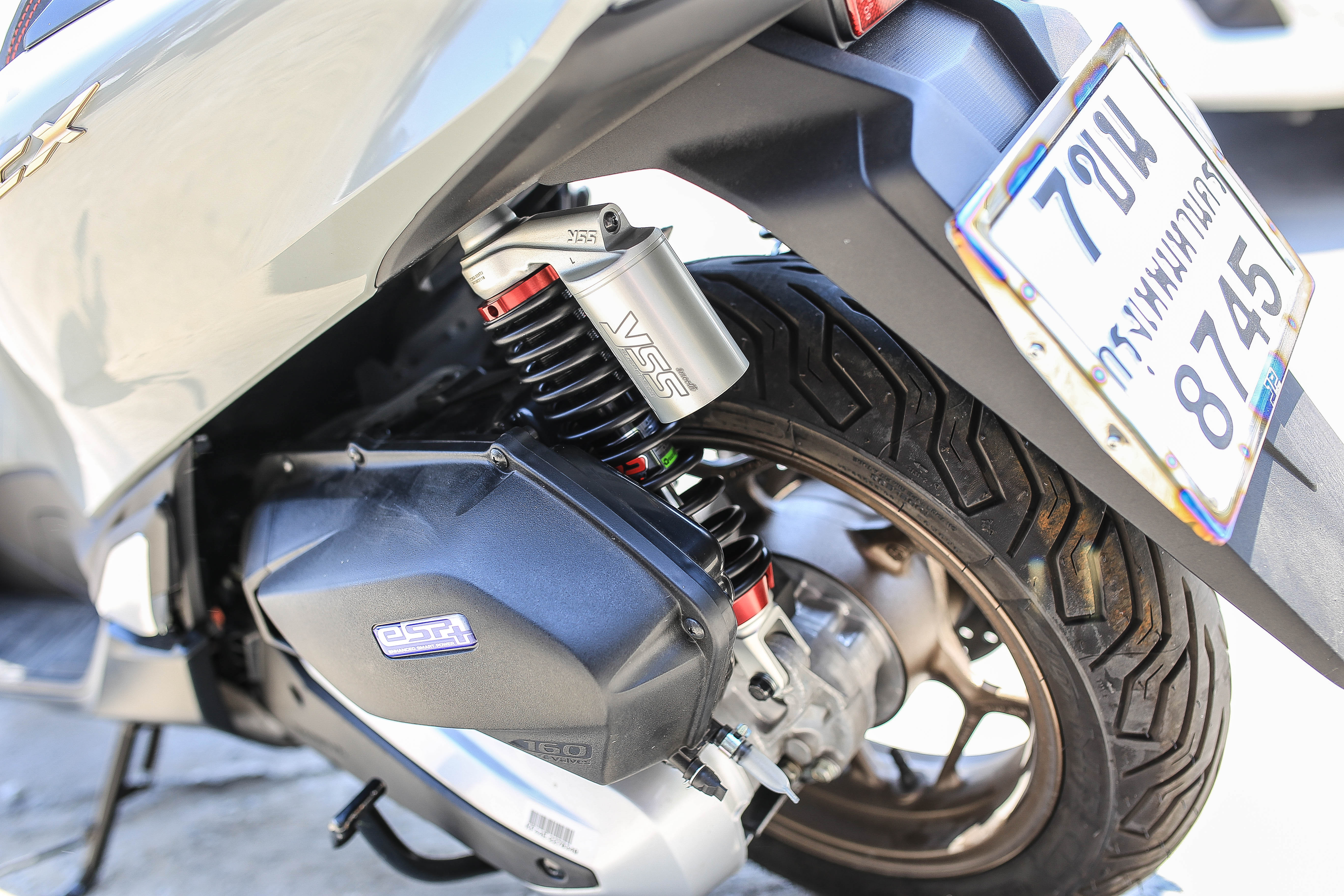 โช็ค YSS G-SPORT โหลด 335mm สปริงดำดำกระบอกดำ ราคา7900