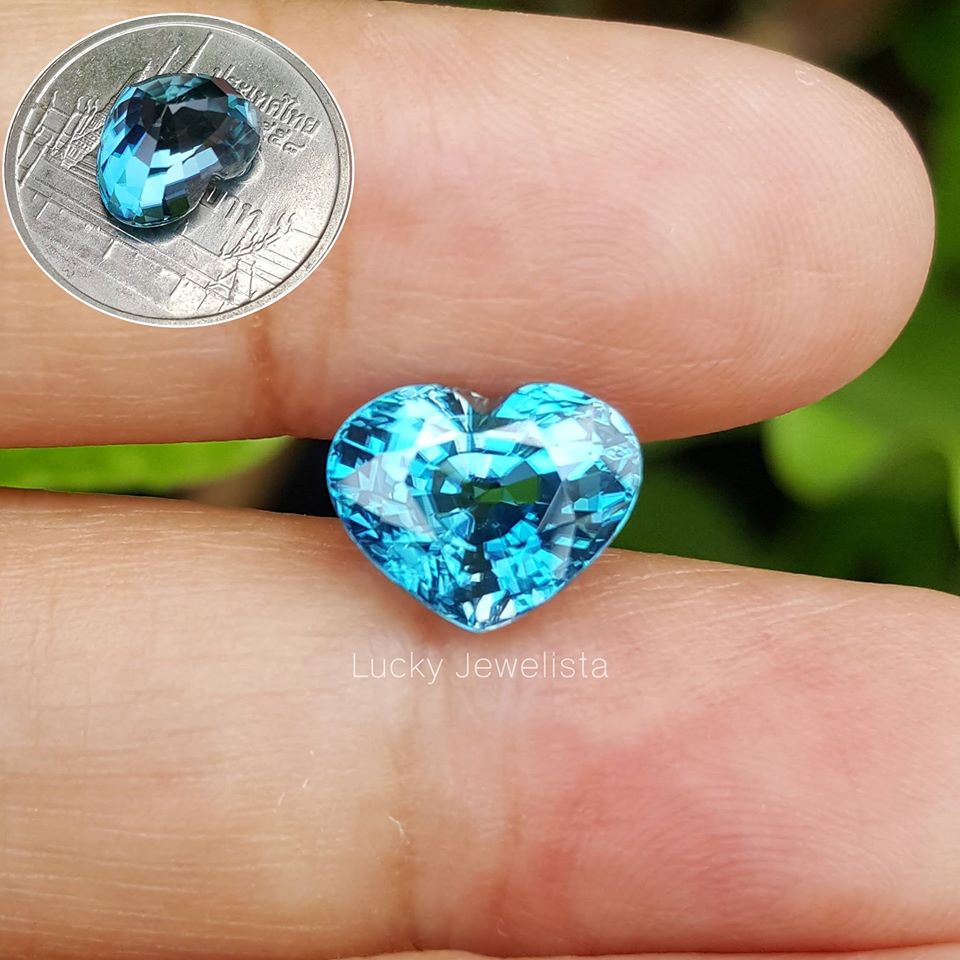 พลอยเพทายฟ้า Blue zircon ฟ้าน้ำทะเล 5.9 กะรัต หัวใจ 1