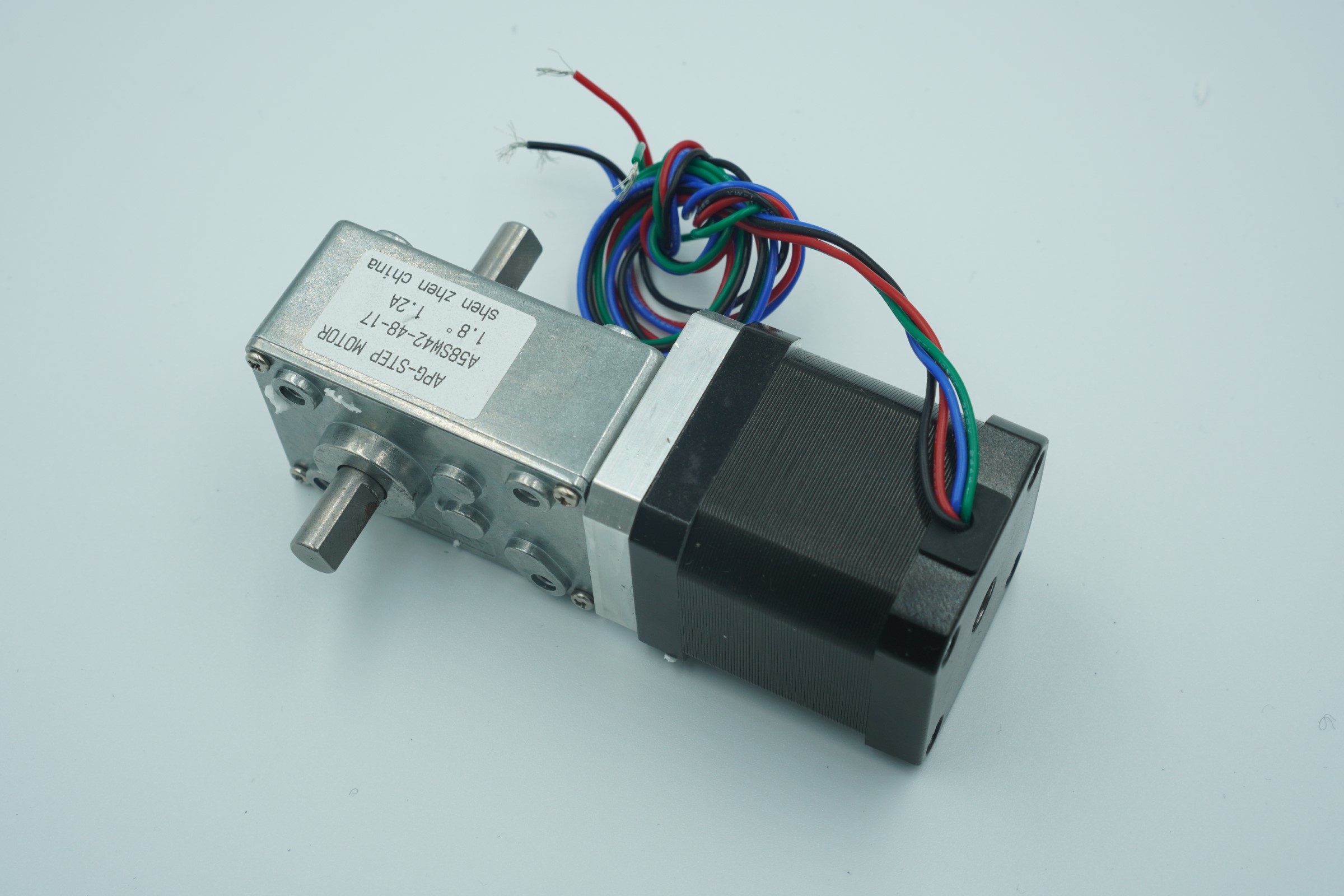 NEMA17 with worm gear (สองแกน)