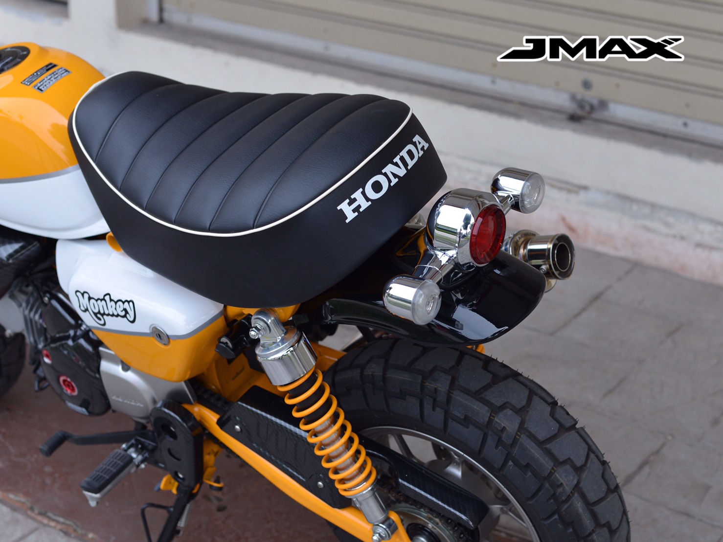 ครอบบังโคลนหลัง สีดำมุข, เหลือง J-MAX HONDA MONKEY 125ราคา 1,690