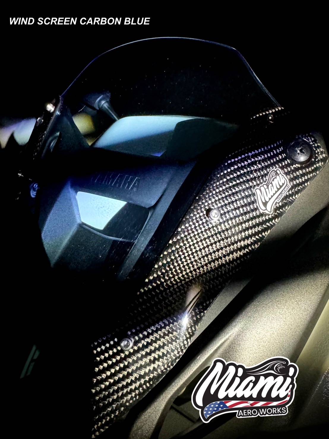 ชิวหน้า MIAMI AEROWORKS 🌊☀️ “WIND SCREEN CARBON BLUE XMAX300 คาร์บอนดีไซน์ ฉีกรูปแบบเดิมๆ กับความสวยงาม ที่ดูมีระดับ ชิวหน้าใส ผนวกรวมเข้ากับ คาร์บอนแท้ YAMAHA XMAX300 ในราคาพิเศษ ช่วงเปิดตัว เพียง “1,990 บาท“ จากราคาปกติ 2,490 บาท