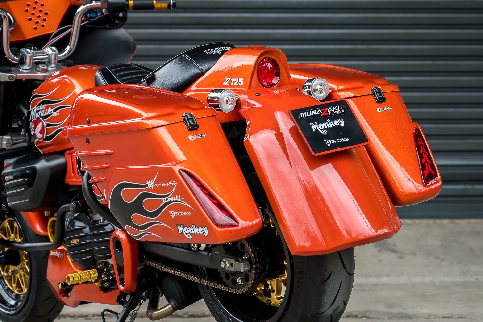 ชุดแต่งMonQeyKingBKK monkey125