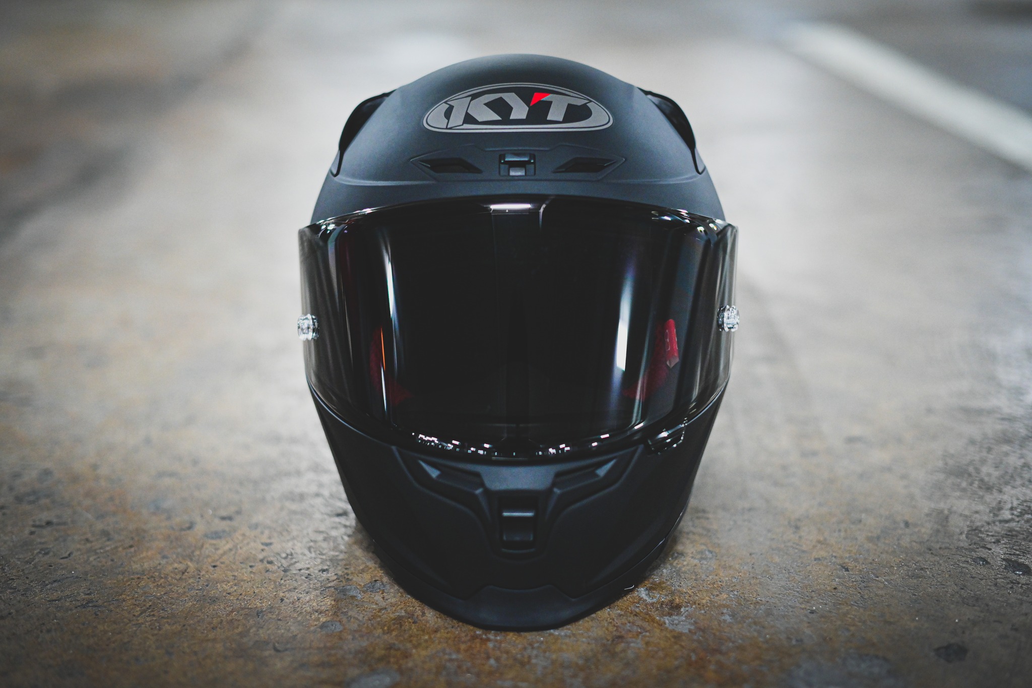 หมวกกันน็อคKYT STRIKER สี PLAIN MATT BLACK (ดำด้าน)