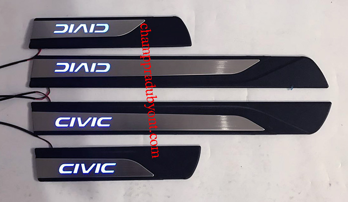 ชายบันไดสแตนเลสมีไฟ HONDA CIVIC 2016-2017 แสงสีฟ้า (V.2)