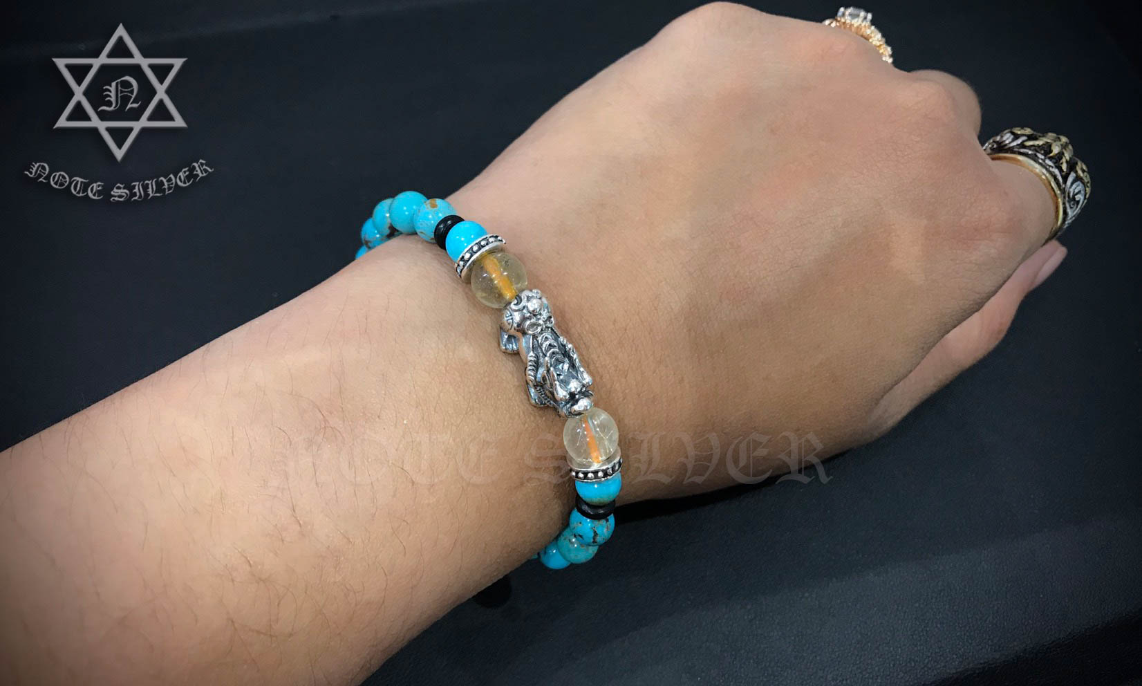 สร้อยข้อมือหินเทอควอยซ์แท้ 6MM และชาร์ม ปี่เซี๊ยะเงินแท้ Sterling Silver 925 NSBL2484